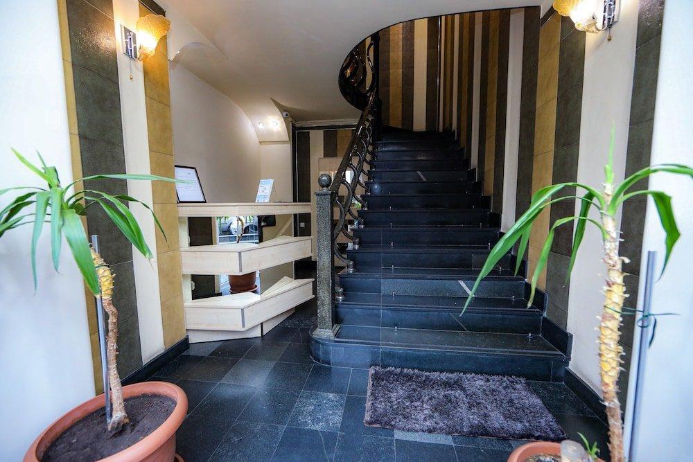 Skyline Hotel Erivan Exterior foto